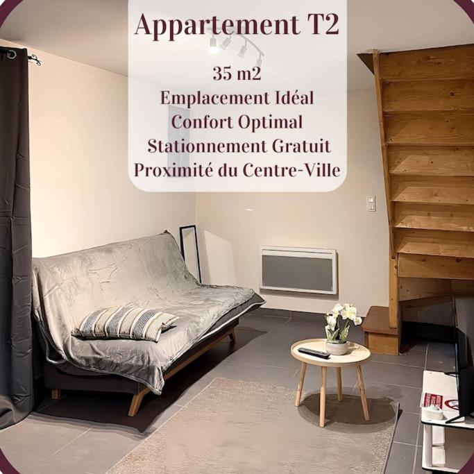 Appartement 2 Pieces Rdc En Duplex Vue Cour Parking Gratuit A 20Metres Roanne Ngoại thất bức ảnh